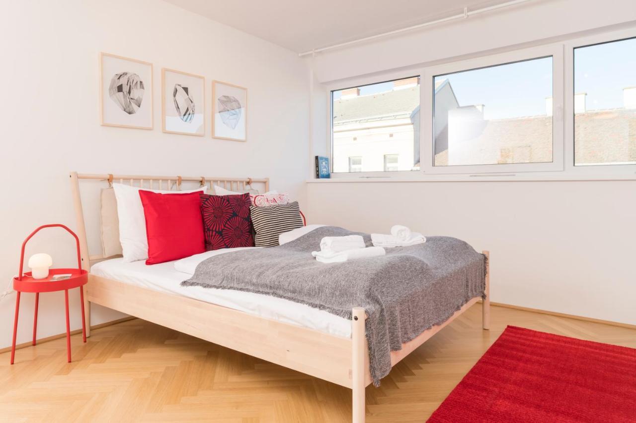 Red Monkey Vienna Apartment Exteriör bild