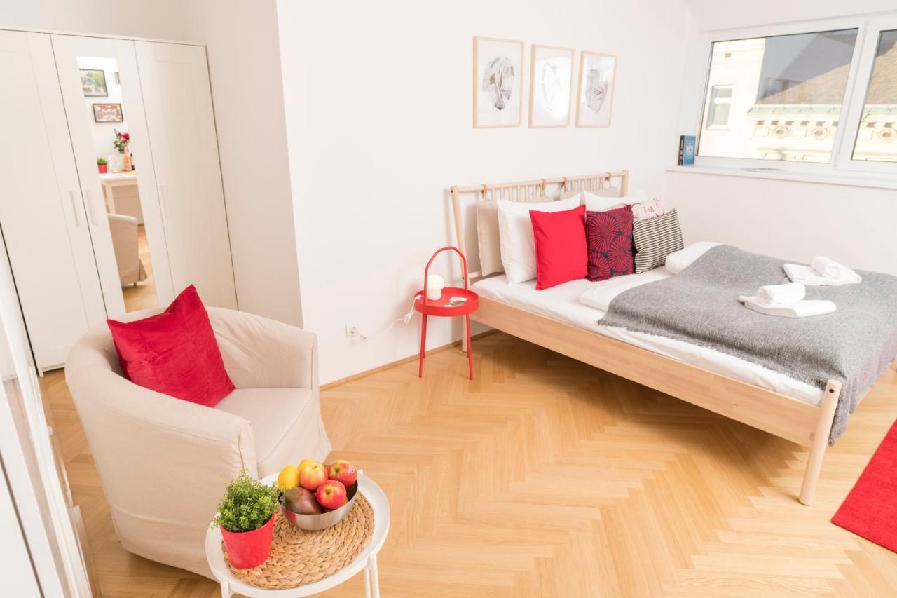 Red Monkey Vienna Apartment Exteriör bild